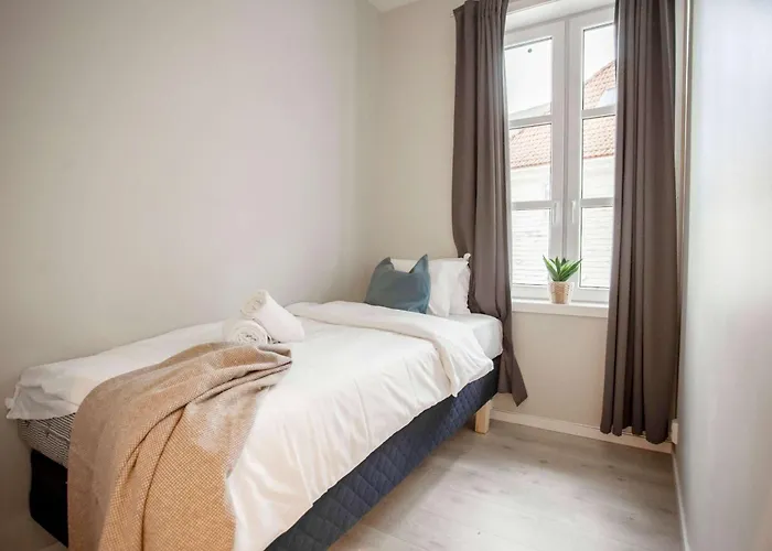 Beautiful Harbour With French Balcony Апартаменты